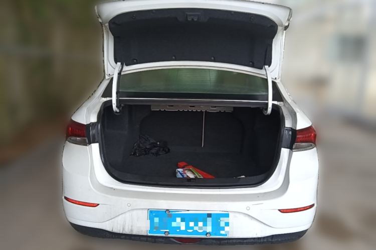 Used Buick GT 2019 15T Dual-Clutch Connected Elite Model China VI Trunk