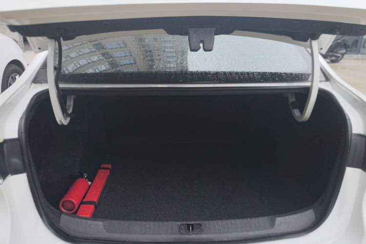 Used Buick GT 2019 18T Automatic Connected Elite Model China V Standard Trunk