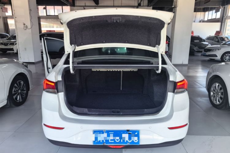 Used Buick GT 2019 15T Manual Elite Version China VI Standard Trunk