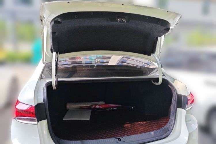 Used Buick GT 2019 18T Automatic Connected Elite Model China VI Standard Trunk
