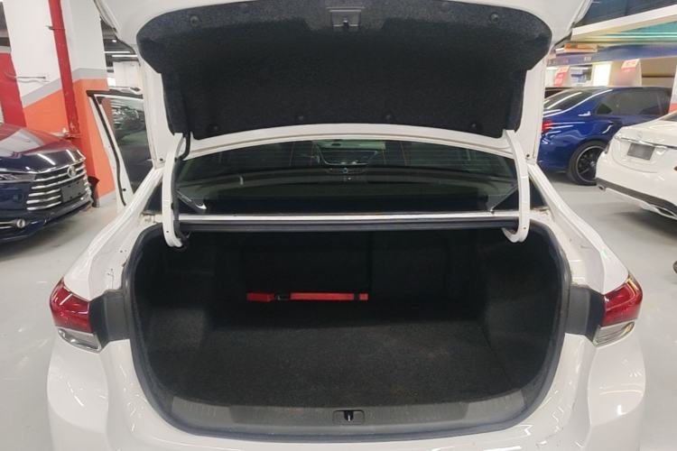 Used Buick GT 2019 18T Automatic Connected Elite Model China VI Standard Trunk