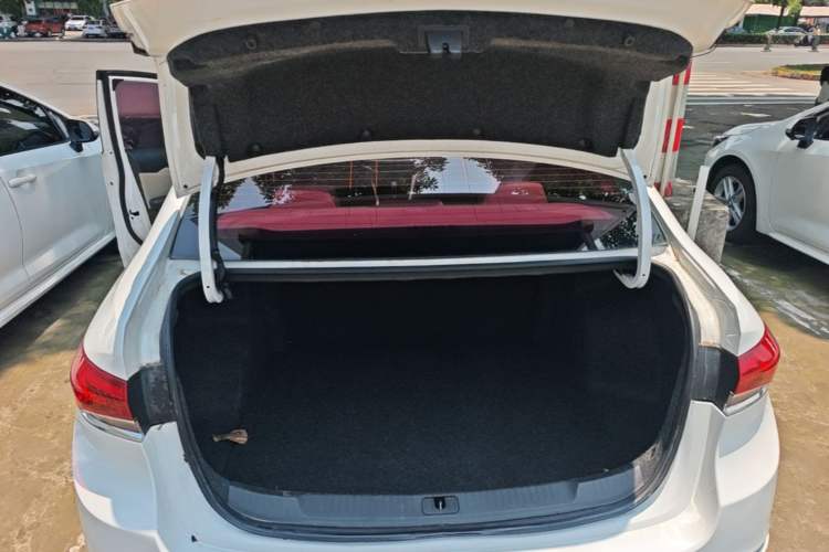 Used Buick GT 2019 15T Dual-Clutch Advanced Version China VI Standard Trunk