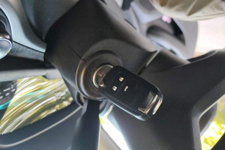 Used Buick GT 2019 18T Automatic Connected Elite Model China VI Standard Vehicle Key