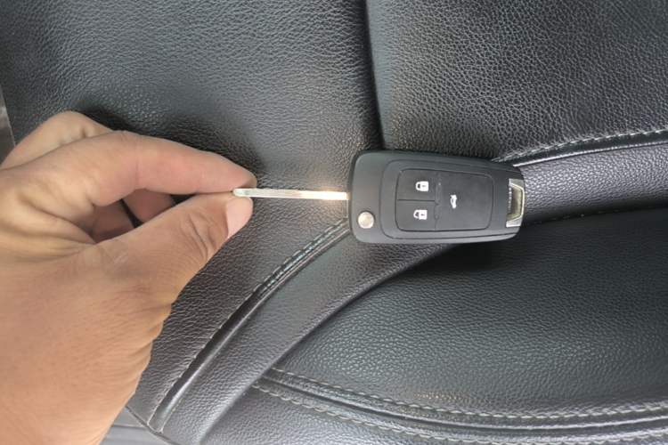 Used Buick GT 2019 18T Automatic Connected Elite Model China VI Standard Vehicle Key