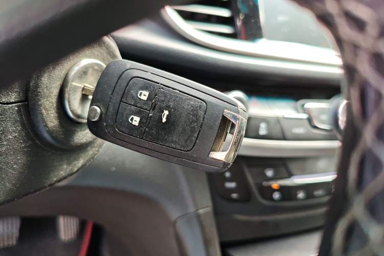 Used Buick GT 2019 18T Automatic Connected Elite Model China VI Standard Vehicle Key