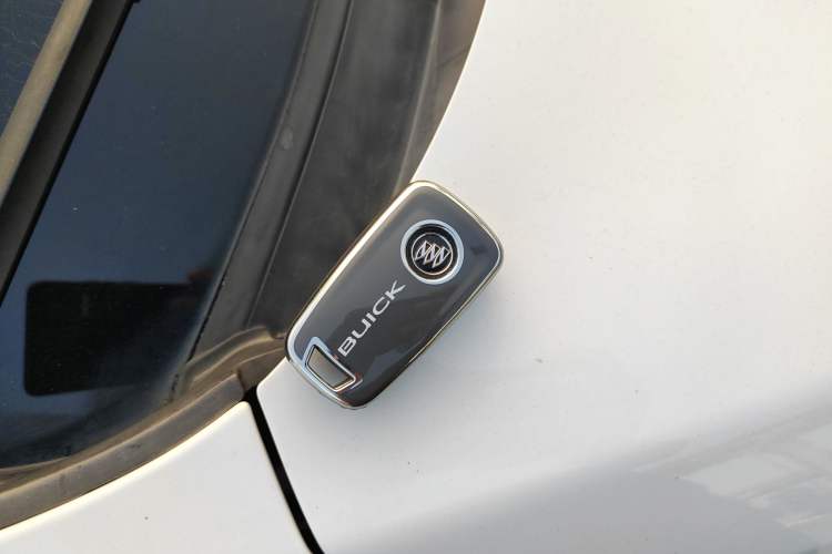 Used Buick GT 2019 18T Automatic Connected Elite Model China VI Standard Vehicle Key