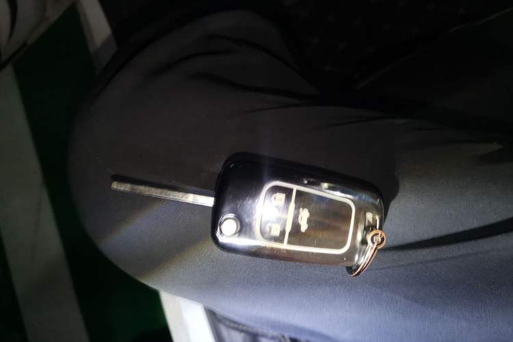 Used Buick GT 2019 18T Automatic Connected Elite Model China VI Standard Vehicle Key