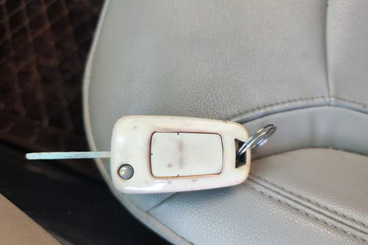 Used Buick GT 2019 15T Manual Elite Version China VI Standard Vehicle Key