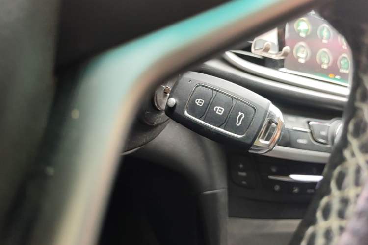 Used Buick GT 2019 18T Automatic Connected Elite Model China V Standard Vehicle Key