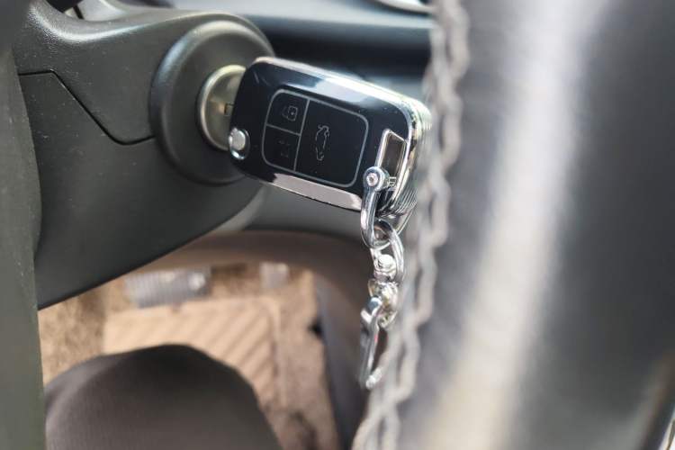 Used Buick GT 2019 18T Automatic Connected Elite Model China VI Standard Vehicle Key