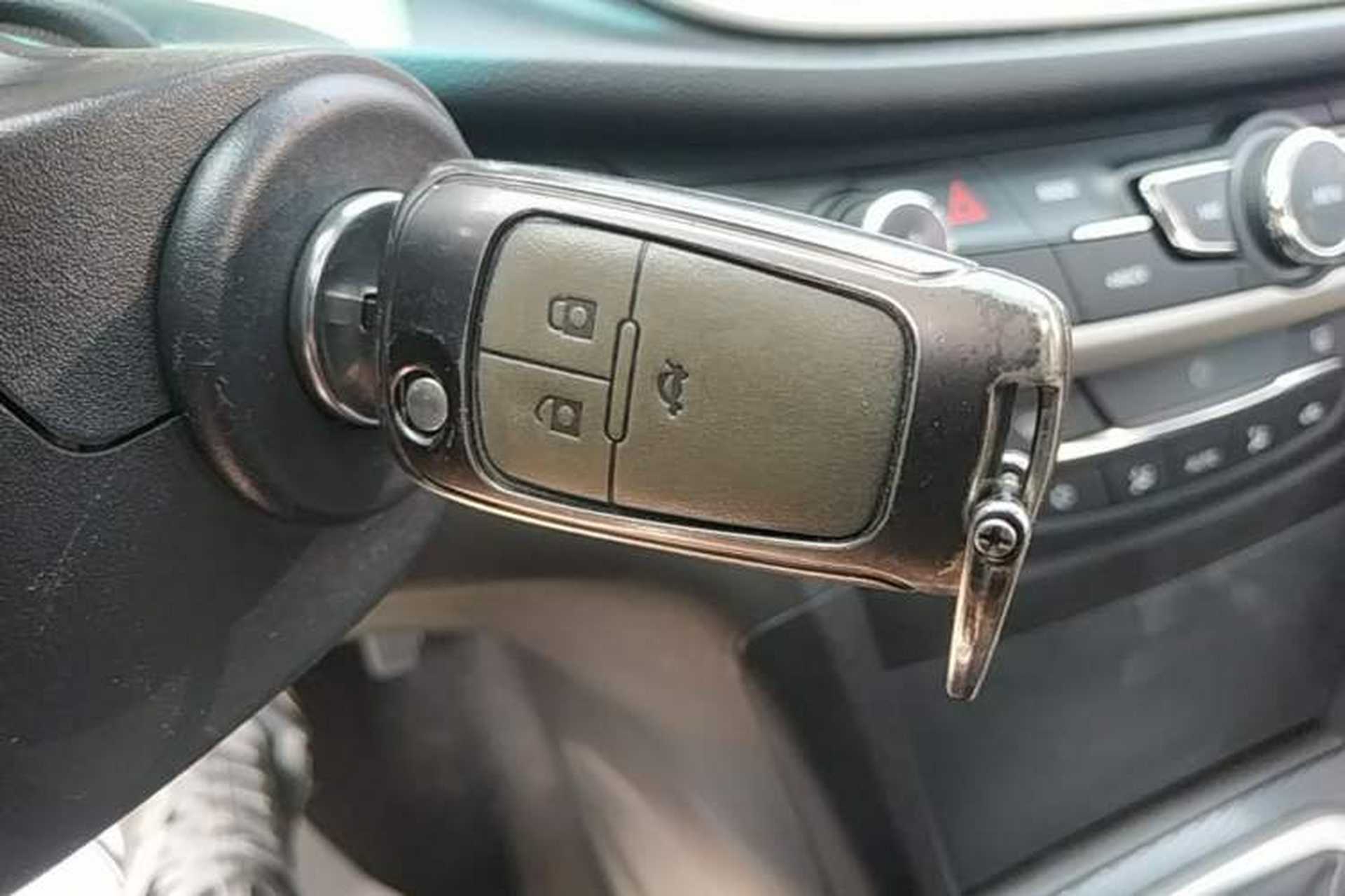 Used Buick GT 2019 18T Automatic Connected Elite Model China V Standard Vehicle Key
