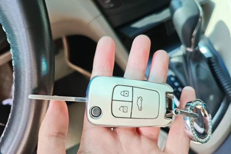 Used Buick GT 2019 15T Dual-Clutch Connected Elite Version China V Standard Vehicle Key