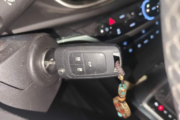 Used Buick GT 2019 18T Automatic Connected Elite Model China VI Standard Vehicle Key