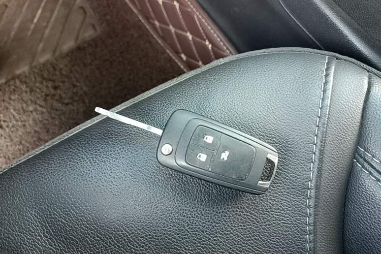 Used Buick GT 2019 18T Automatic Connected Elite Model China VI Standard Vehicle Key