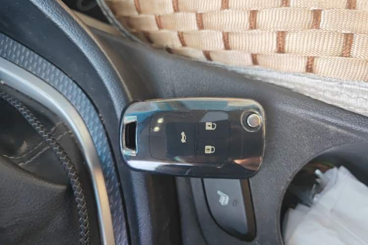Used Buick GT 2019 18T Automatic Connected Flagship Version China VI Standard Vehicle Key