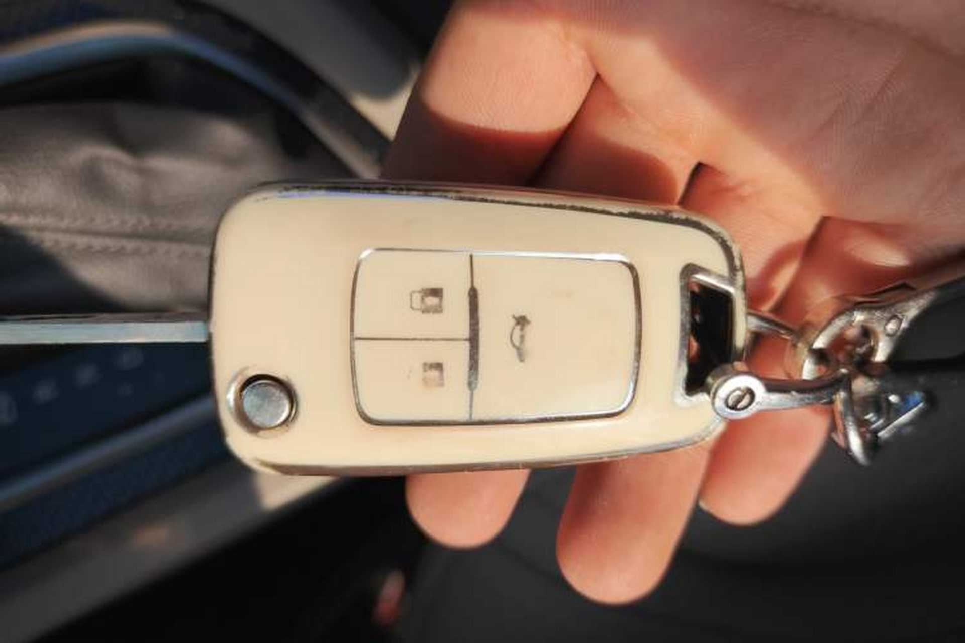 Used Buick GT 2019 15T Dual-Clutch Connected Elite Model China VI Vehicle Key