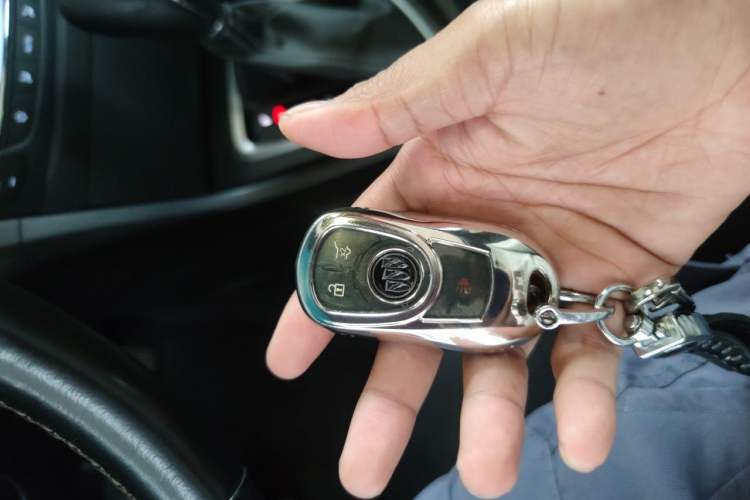 Used Buick GT 2019 18T Automatic Connected Elite Model China VI Standard Vehicle Key