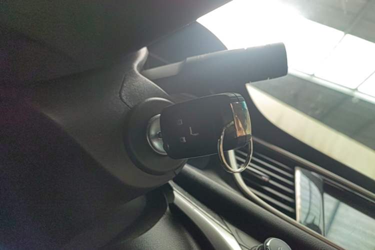 Used Buick GT 2019 18T Automatic Connected Elite Model China VI Standard Vehicle Key