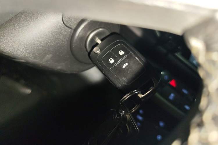 Used Buick GT 2019 18T Automatic Connected Elite Model China VI Standard Vehicle Key