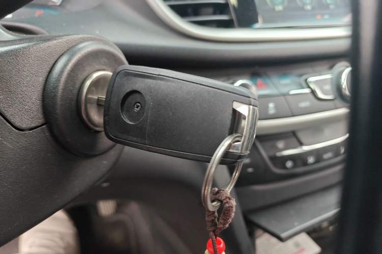 Used Buick GT 2019 18T Automatic Connected Elite Model China VI Standard Vehicle Key