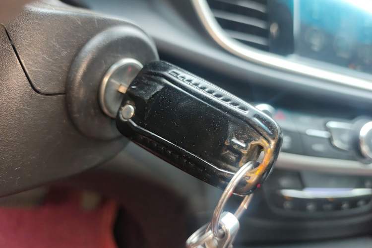 Used Buick GT 2019 18T Automatic Connected Elite Model China VI Standard Vehicle Key