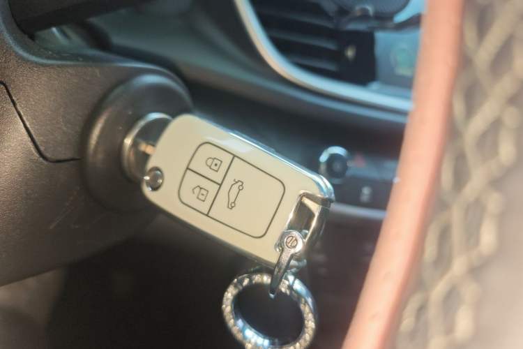 Used Buick GT 2019 18T Automatic Connected Elite Model China V Standard Vehicle Key