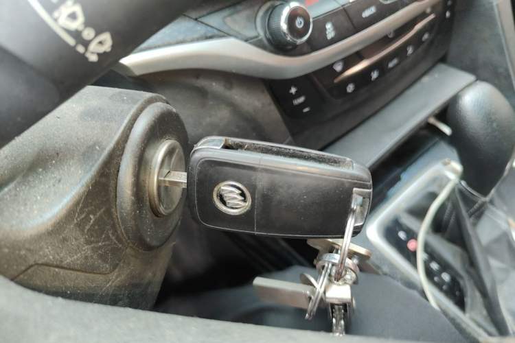 Used Buick GT 2019 18T Automatic Connected Elite Model China VI Standard Vehicle Key