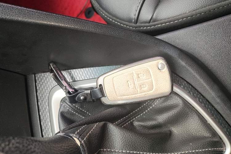 Used Buick GT 2019 18T Automatic Connected Elite Model China VI Standard Vehicle Key