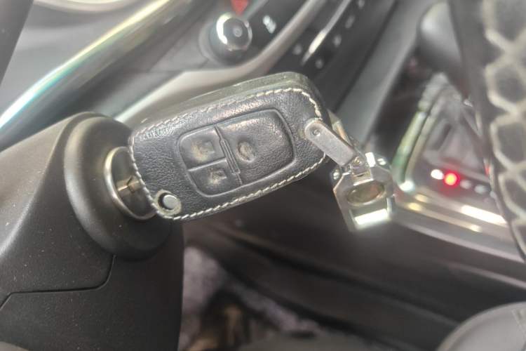 Used Buick GT 2019 18T Automatic Connected Elite Model China VI Standard Vehicle Key