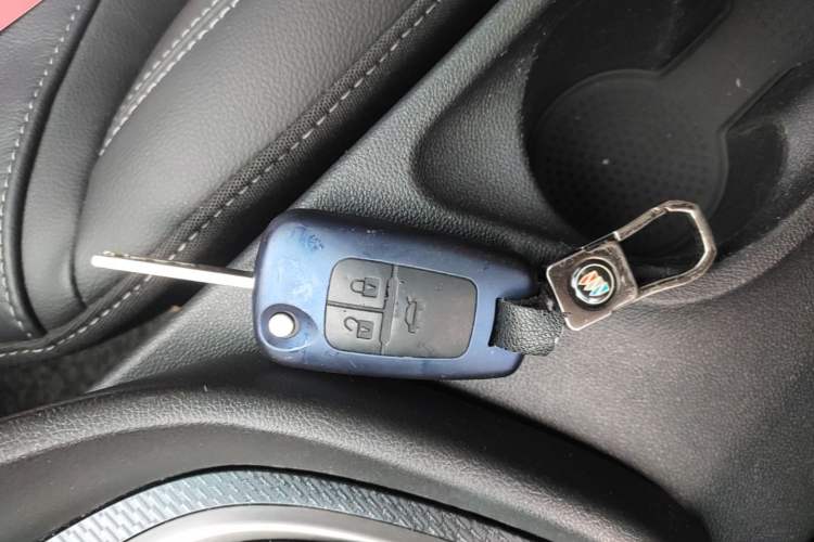 Used Buick GT 2019 18T Automatic Connected Elite Model China VI Standard Vehicle Key