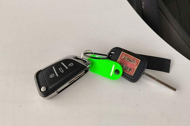 Used Buick GT 2019 18T Automatic Connected Elite Model China VI Standard Vehicle Key
