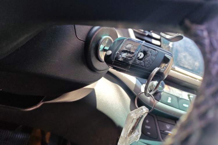 Used Buick GT 2019 18T Automatic Connected Elite Model China VI Standard Vehicle Key
