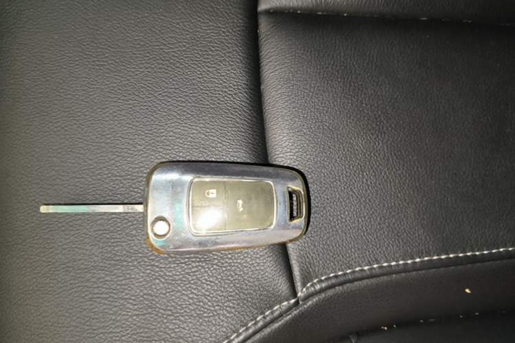 Used Buick GT 2019 18T Automatic Connected Elite Model China VI Standard Vehicle Key