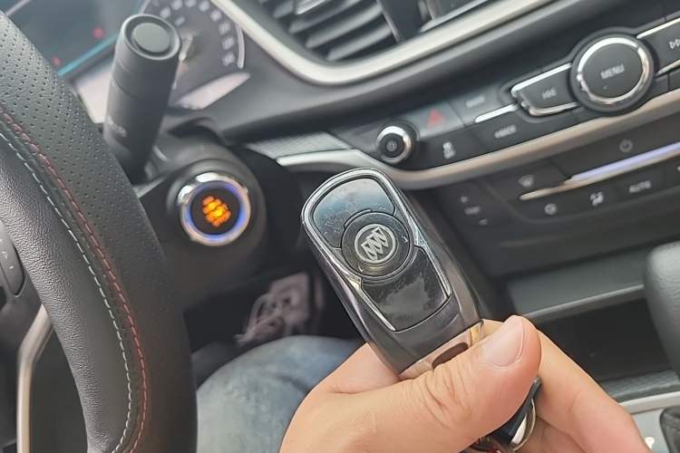 Used Buick GT 2019 18T Automatic Connected Elite Model China VI Standard Vehicle Key
