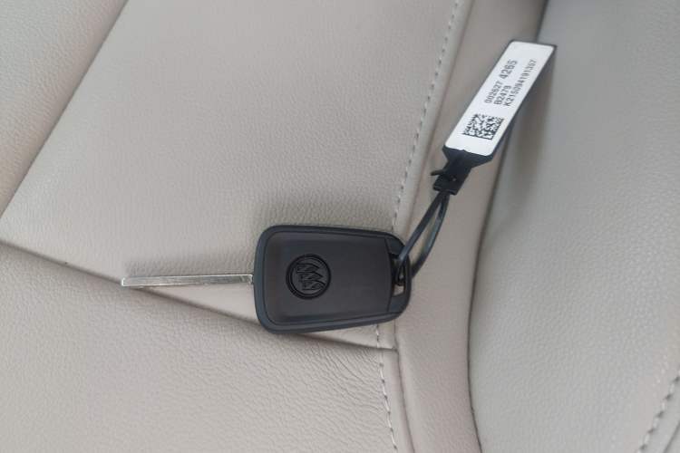 Used Buick GT 2019 15T Dual-Clutch Connected Elite Model China VI Vehicle Key