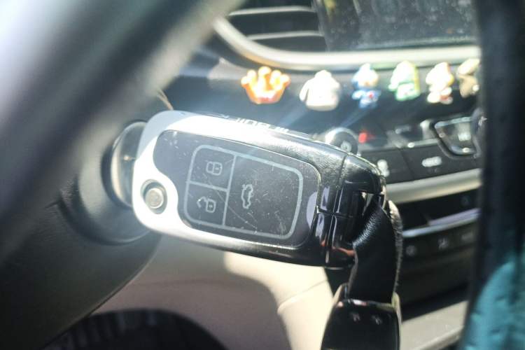 Used Buick GT 2019 15T Dual-Clutch Connected Elite Model China VI Vehicle Key