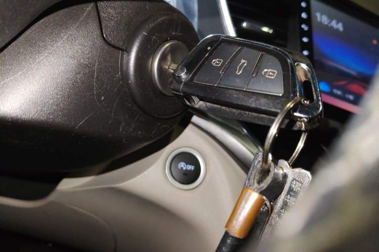 Used Buick GT 2019 15T Manual Elite Version China VI Standard Vehicle Key