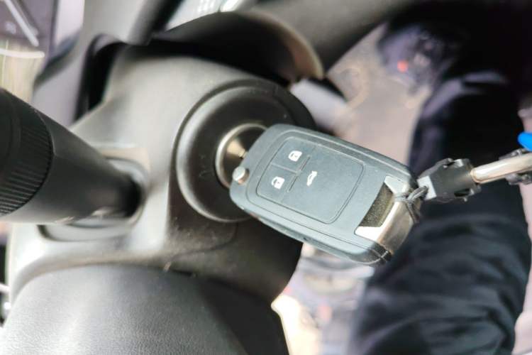 Used Buick GT 2019 18T Automatic Connected Elite Model China VI Standard Vehicle Key