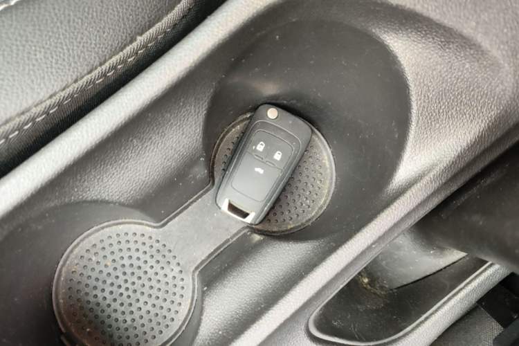 Used Buick GT 2019 18T Automatic Connected Elite Model China VI Standard Vehicle Key