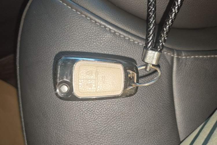 Used Buick GT 2019 18T Automatic Connected Elite Model China VI Standard Vehicle Key