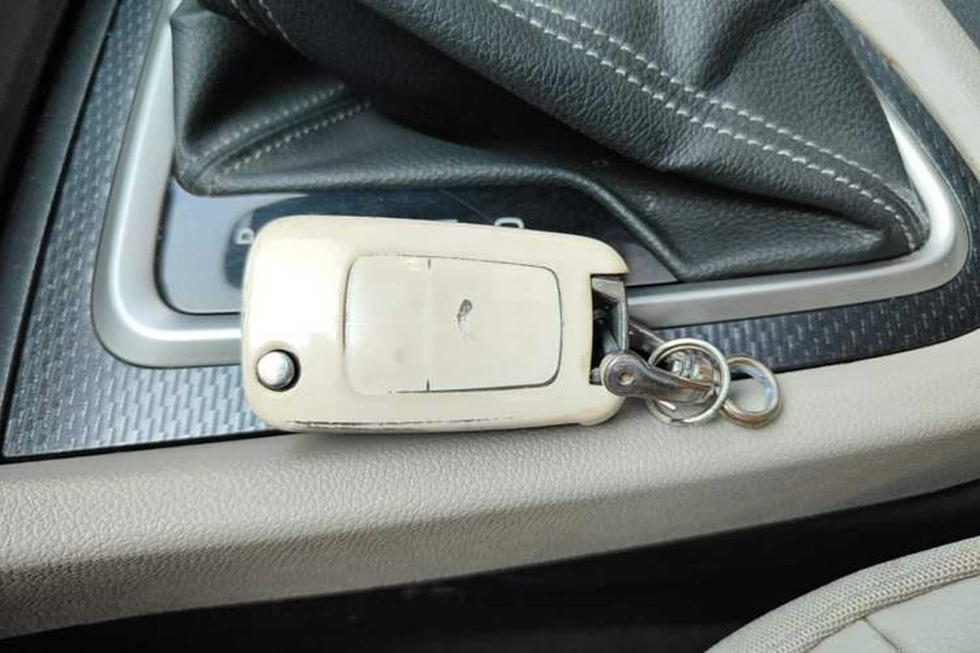Used Buick GT 2019 15T Dual-Clutch Connected Elite Version China V Standard Vehicle Key