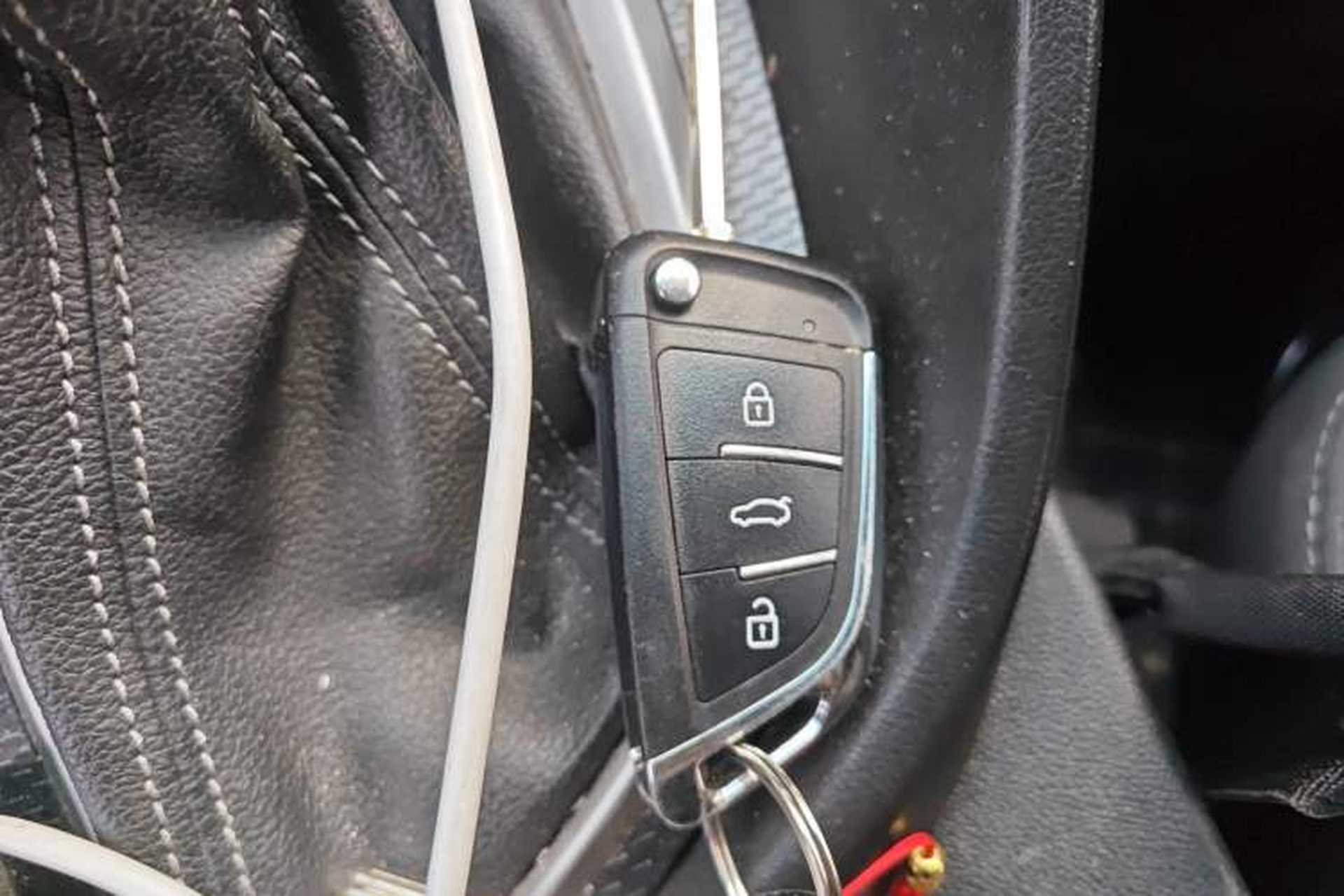 Used Buick GT 2019 18T Automatic Connected Elite Model China VI Standard Vehicle Key