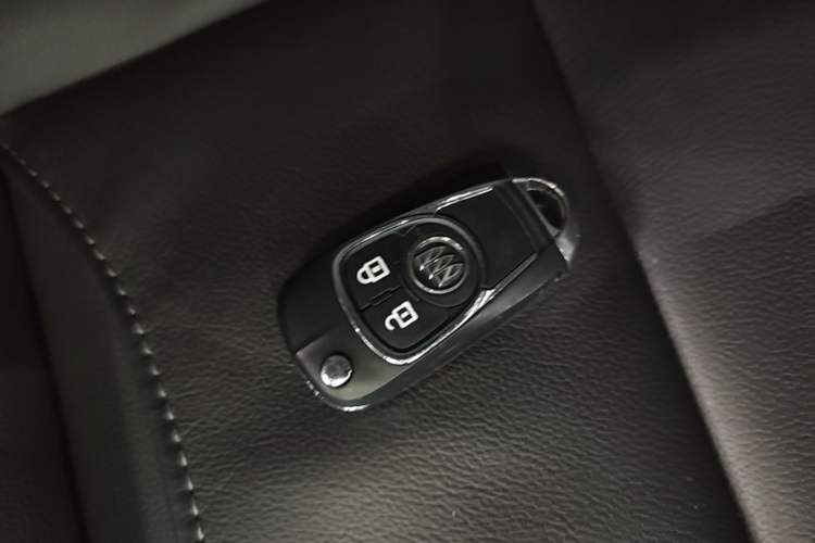 Used Buick GT 2019 18T Automatic Connected Elite Model China VI Standard Vehicle Key