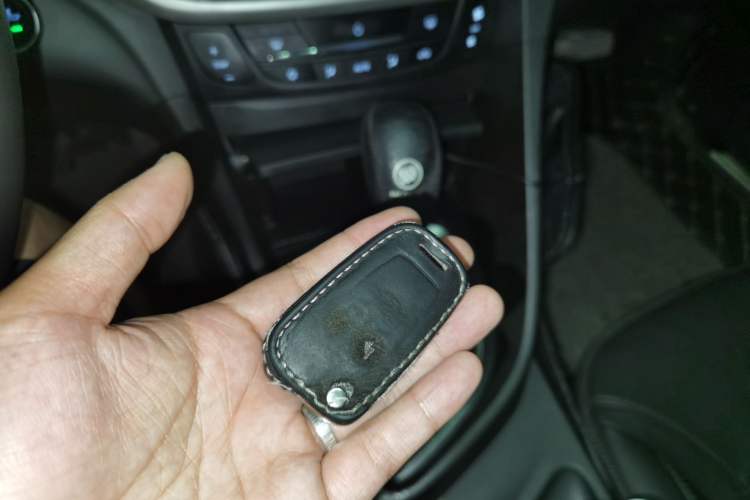 Used Buick GT 2019 18T Automatic Connected Elite Model China V Standard Vehicle Key