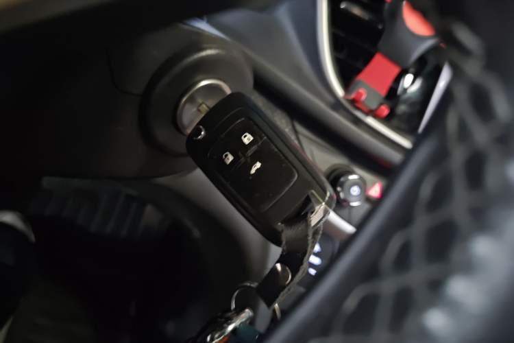 Used Buick GT 2019 18T Automatic Connected Elite Model China VI Standard Vehicle Key