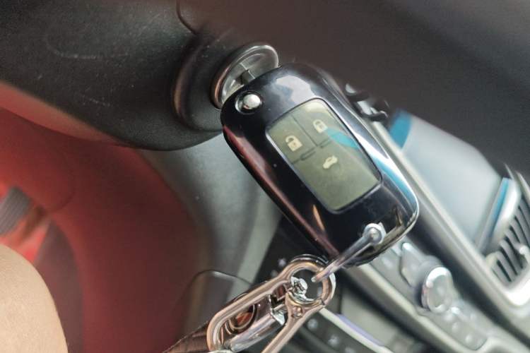 Used Buick GT 2019 18T Automatic Connected Elite Model China VI Standard Vehicle Key