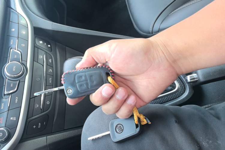 Used Buick GT 2019 18T Automatic Connected Elite Model China VI Standard Vehicle Key