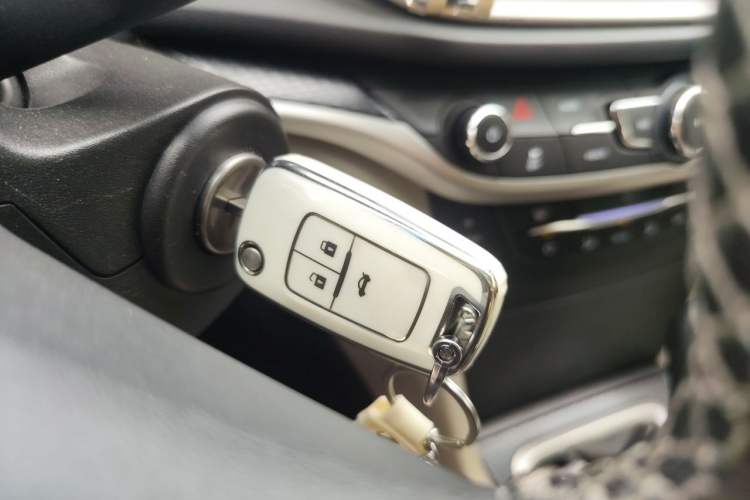 Used Buick GT 2019 15T Dual-Clutch Connected Elite Model China VI Vehicle Key