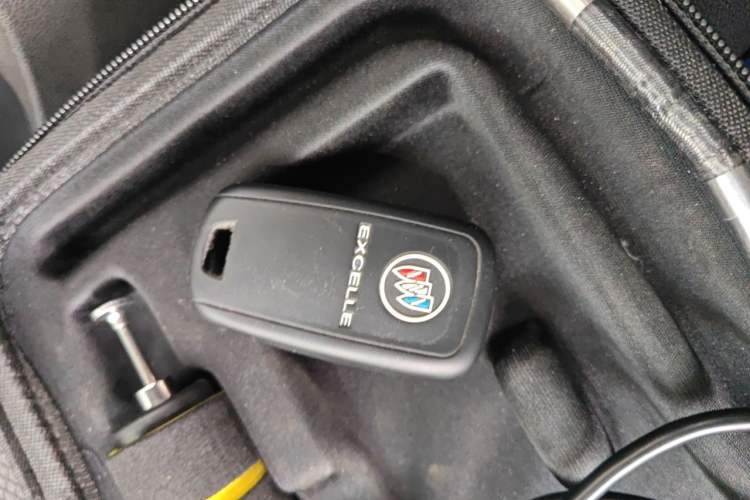 Used Buick GT 2019 18T Automatic Connected Elite Model China V Standard Vehicle Key