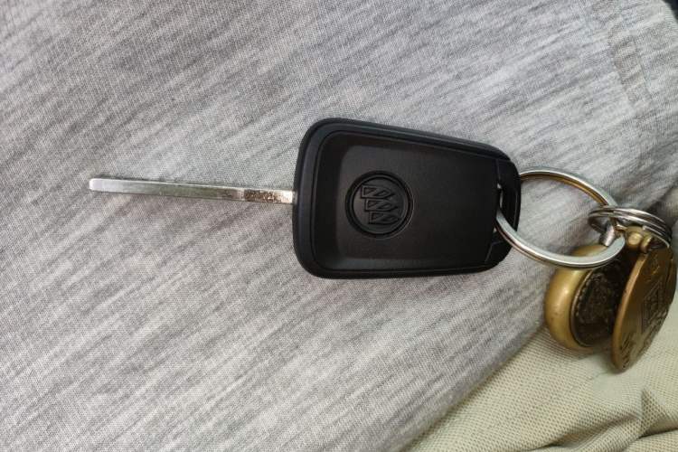 Used Buick GT 2019 18T Automatic Connected Elite Model China VI Standard Vehicle Key